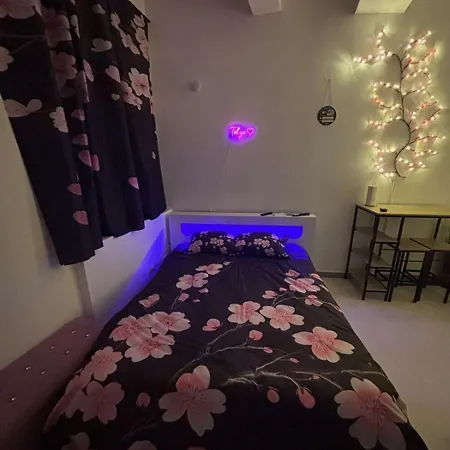 Tokyo Apartment *